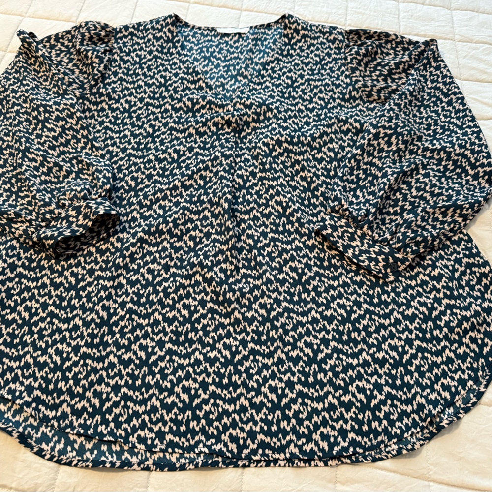 Lush 2X V-Neck Flowy Blouse Plus Forest Green Cream Stitch Fix